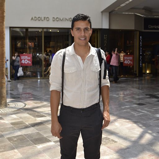 Arturo Tobias Photo 9