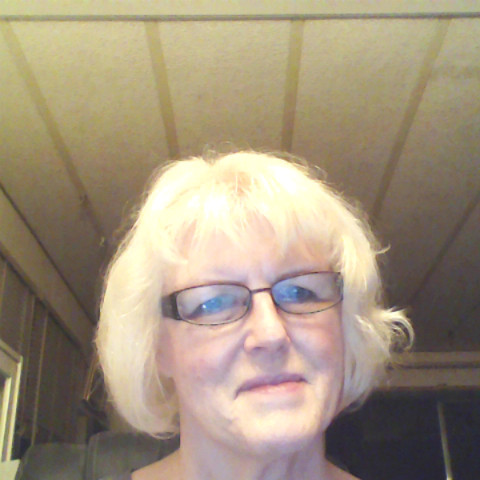 Karen Reese Photo 16