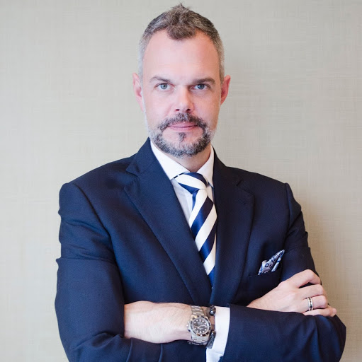 Benjamin Schwarz Photo 14