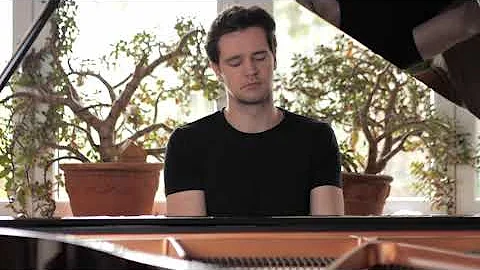 Jeremy Lawrence Photo 32