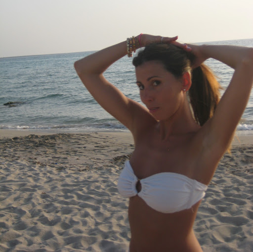 Claudia Caruso Photo 11