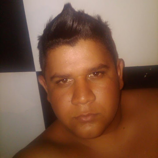 Ronny Torres Photo 13