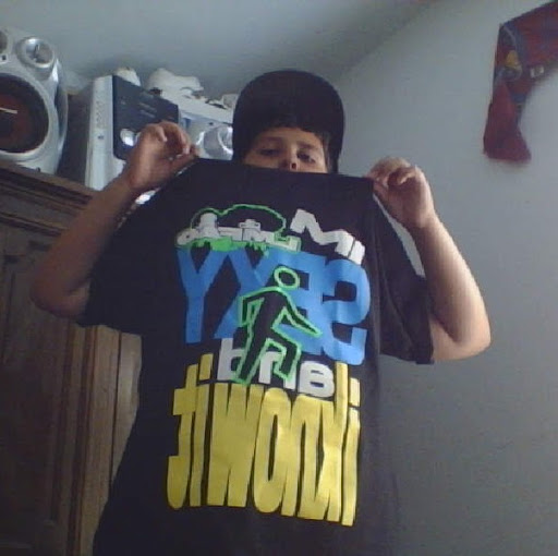 Isaac Reyes Photo 14