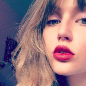 Millie Neal Photo 9