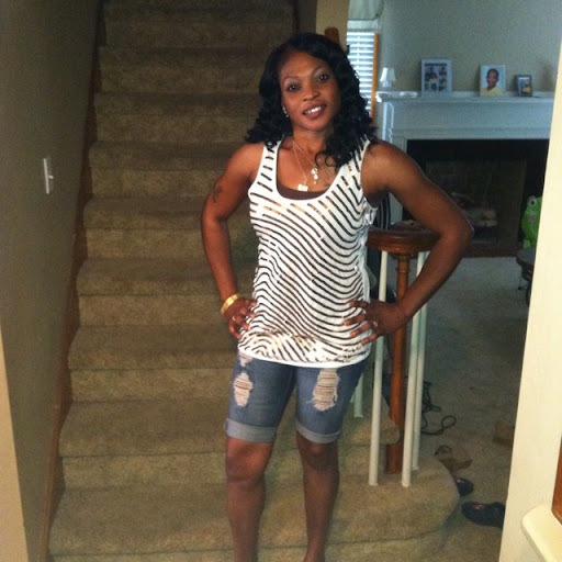 Kasandra Davis Photo 10