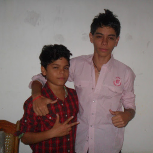 Luis Valera Photo 13