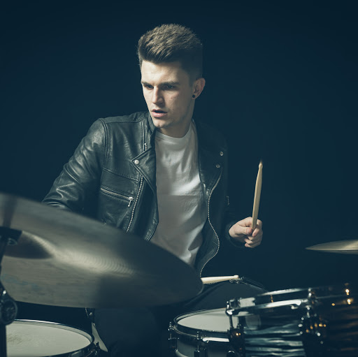 Ollie Harding Photo 7