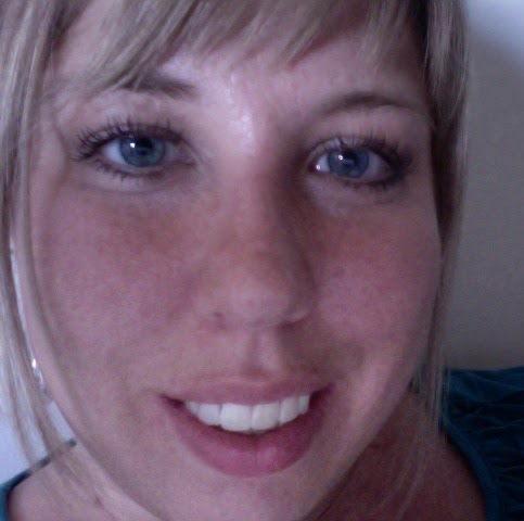 Janelle Reed Photo 10