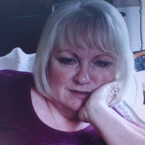 Caroline Day Photo 9