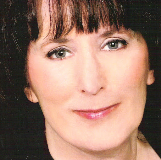 Donna Rowe Photo 12