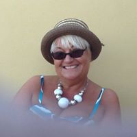Julie Hartwell Photo 4