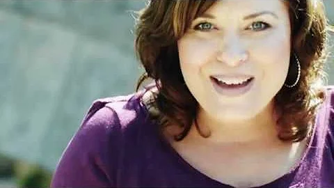 Laurie Marks Photo 31