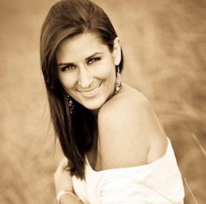 Amy Welch Photo 11