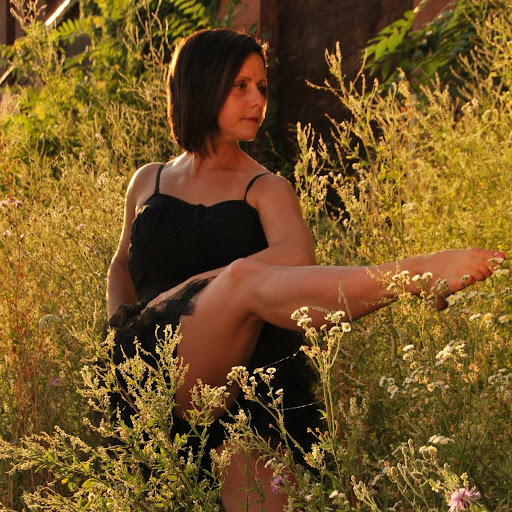 Debra Nunes Photo 6