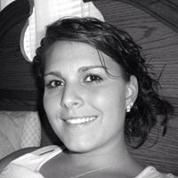 Stephanie Hooper Photo 1