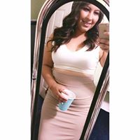 Laura Chavez Photo 6
