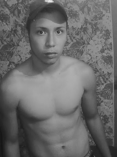 Kevin Navas Photo 9