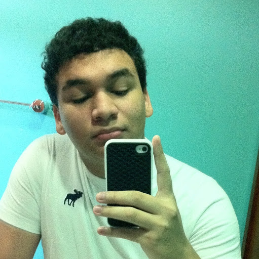 Leon Castro Photo 14