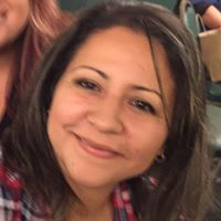 April Rosales Photo 7