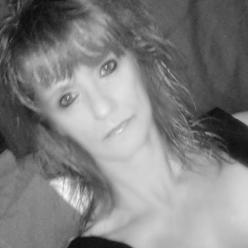 Christina Webb Photo 12