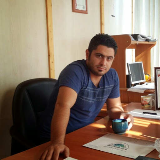 Ahmad Maleki Photo 12