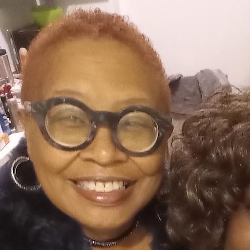 Roberta Green Photo 15