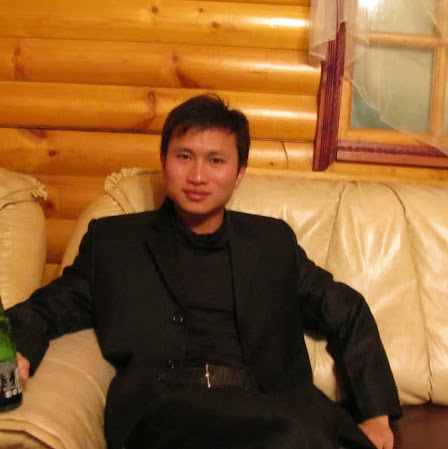 Tuyen Trinh Photo 11