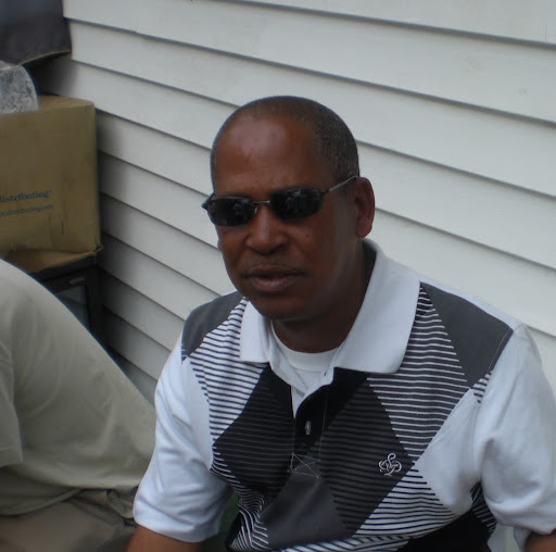 Vincent Moore Photo 18