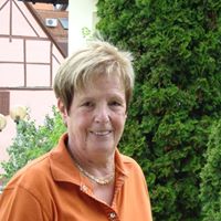 Roberta Glaser Photo 1