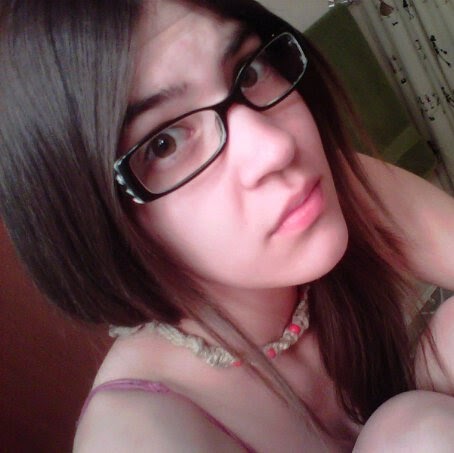 Chelsea White Photo 12
