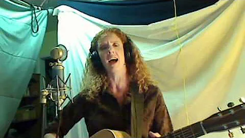 Holly Robbins Photo 34
