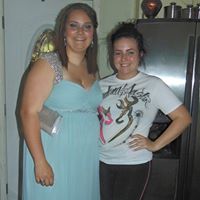Dee Cummins Photo 2