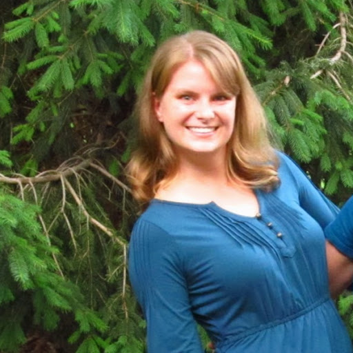 Amber Schmitt Photo 10