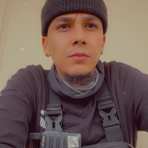 Elliot Rivera Photo 16