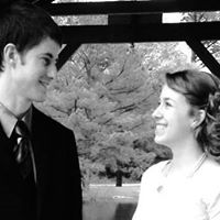 Emily Thompson Photo 7