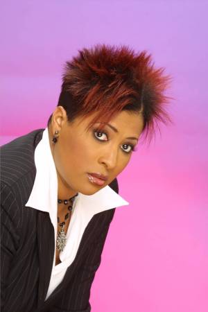 Wendy Hunter Photo 18