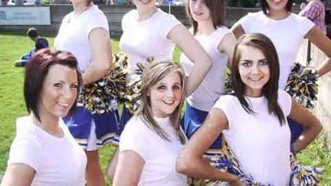 Danielle Redmond Photo 27