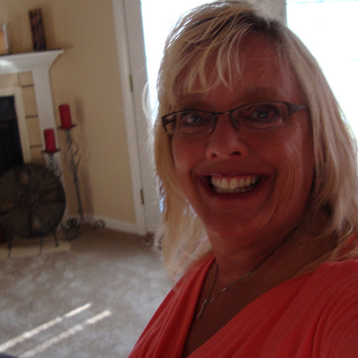 Lori Locke Photo 10