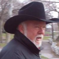 Dennis True Photo 8