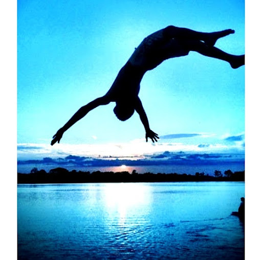Max Bush Photo 14
