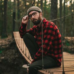 Caleb Gray Photo 9