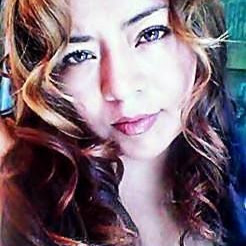 Laura Sandoval Photo 16