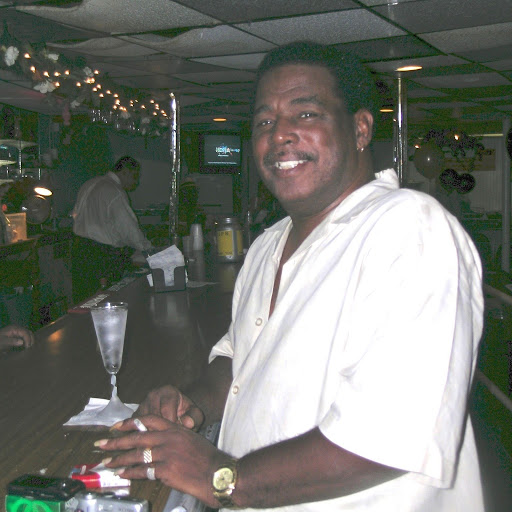 Willie Reeves Photo 11