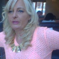 Caroline Shannon Photo 2