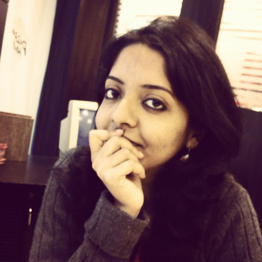 Sana Naqvi Photo 9