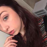 Ella Bray Photo 2