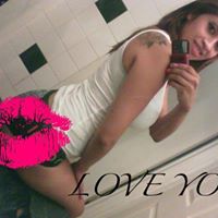Josie Hart Photo 2