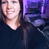 Hannah Howard Photo 6