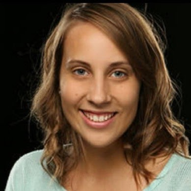 Julia Broughton Photo 13