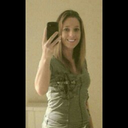 Adrienne Holley Photo 5